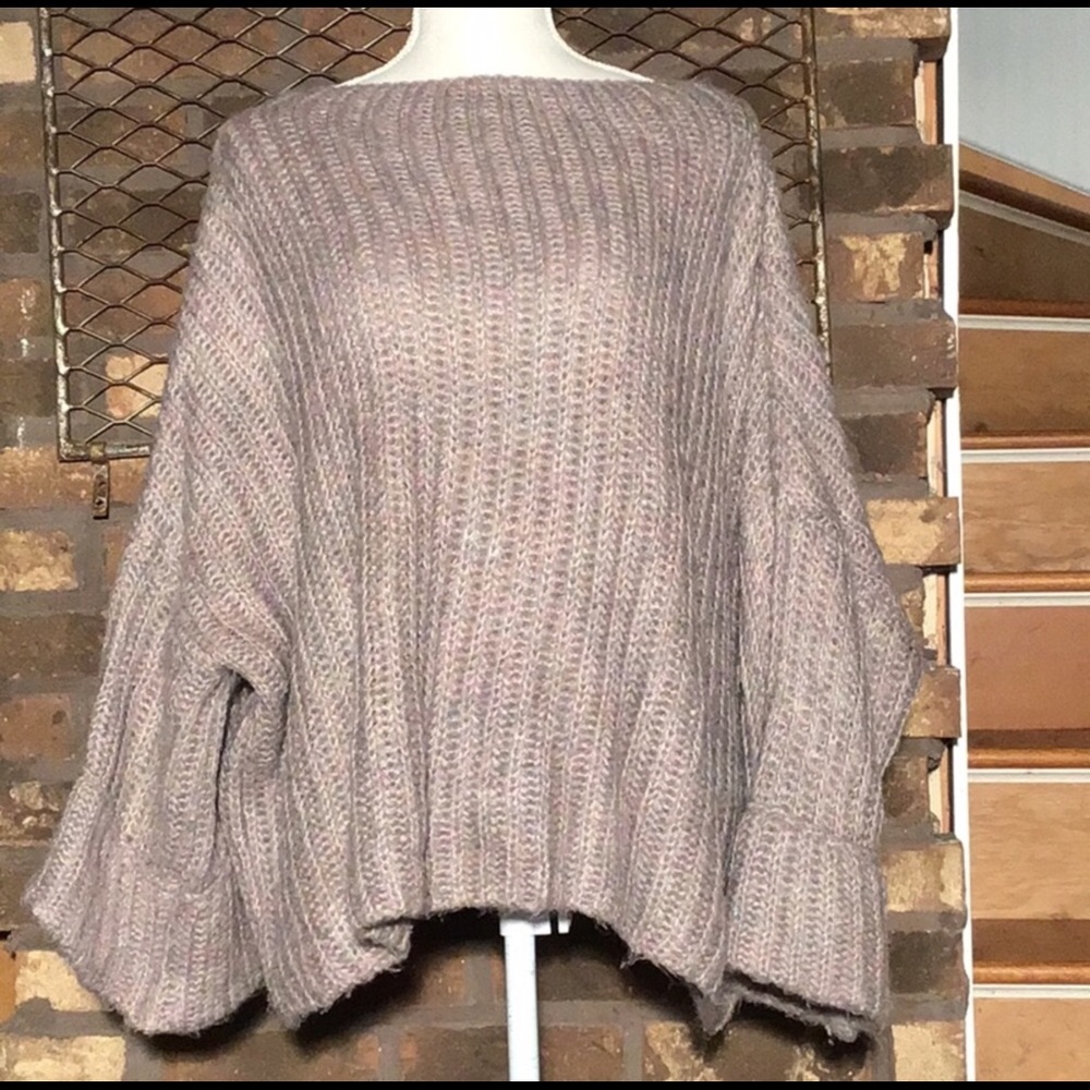 Sunday in Brooklyn (Anthro) Bell sleeve sweater M